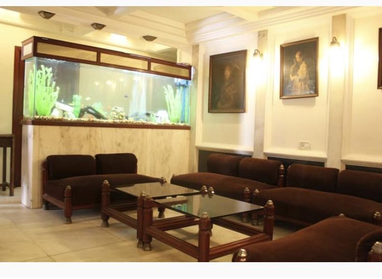 Hotel Ganesh Palace Мумбаи Экстерьер фото